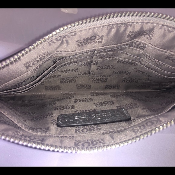 Michael Kors Clutch - Picture 3 of 4